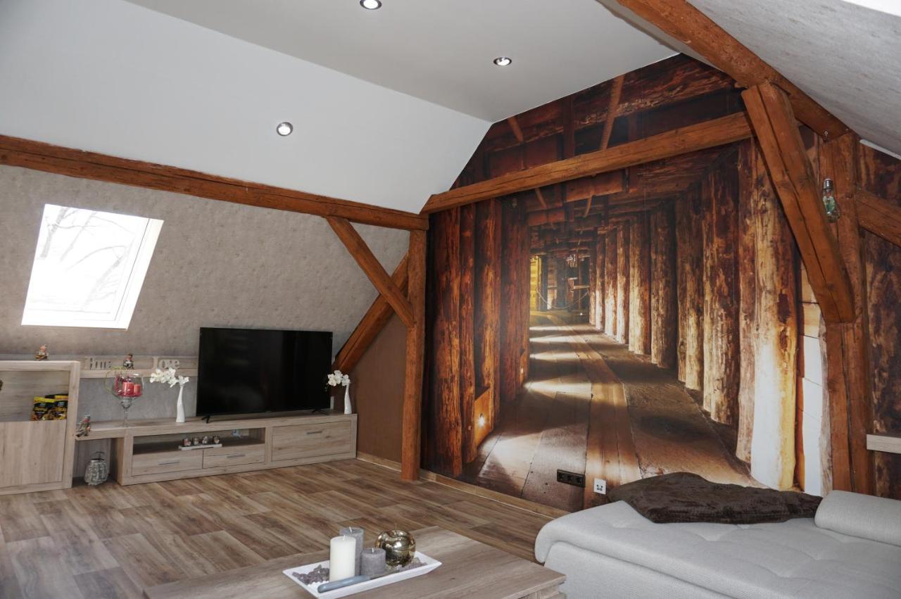 Außergewöhnliche Dachgeschosswohnung Königslutter am Elm Exterior foto